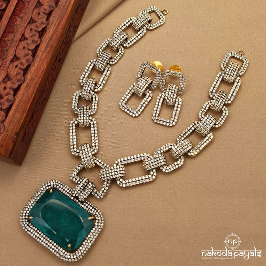Emerald Green Stunning Neckpiece With Earrings (Gn10223)