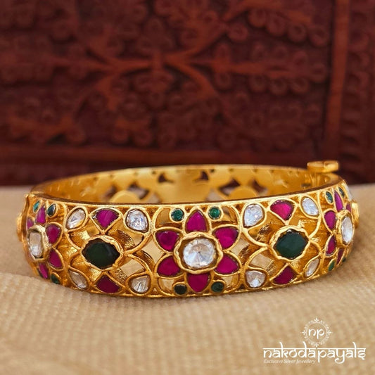 Elegant Floral Screw Kada (Gk3373)