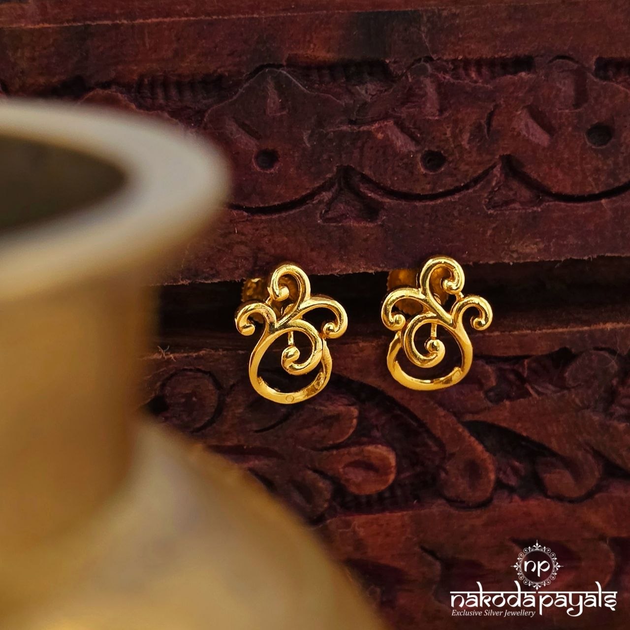 Simple Swirl Studs (Ge10860)