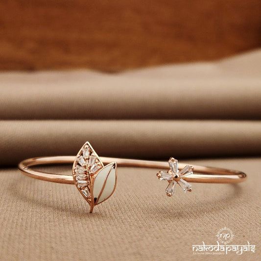 Leafy MOP Adjustable Kada (St3843)