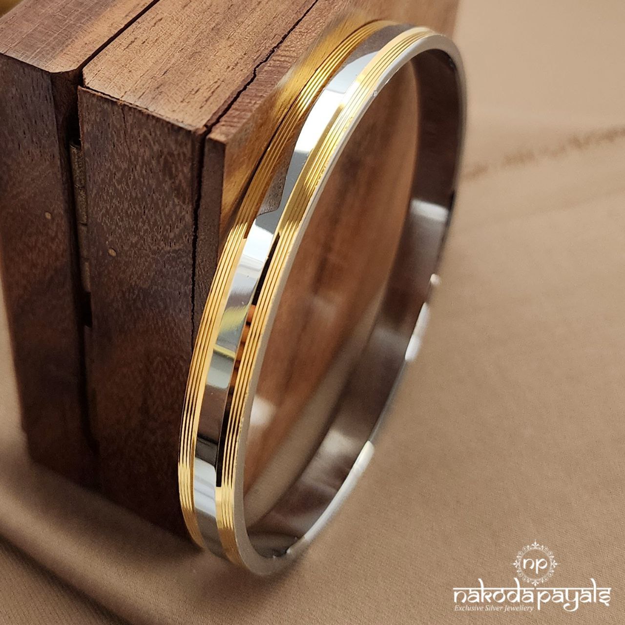 Stylish Single Men's Kada (Mc1022-25)