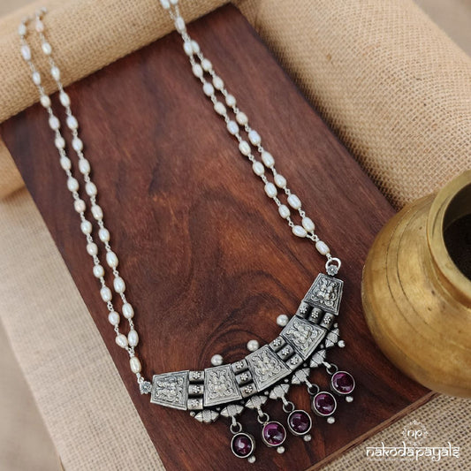 Red Drop Half Moon Neckpiece (N10587)