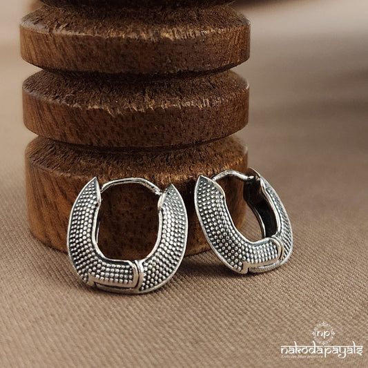 Squarish Dotted Bali (H2180)