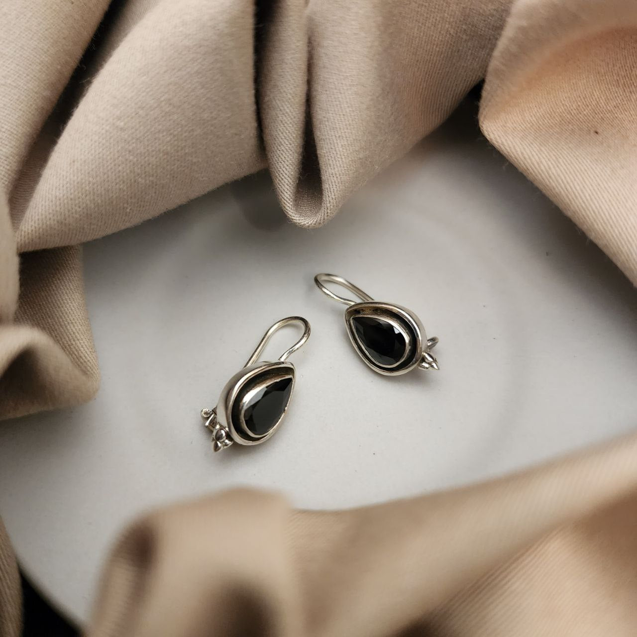 Drop Hangings (H2071-79)