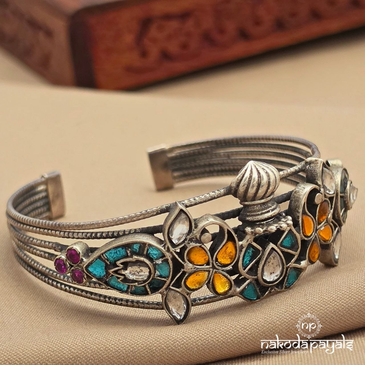 Exquisite Cuff Kada (K6348)