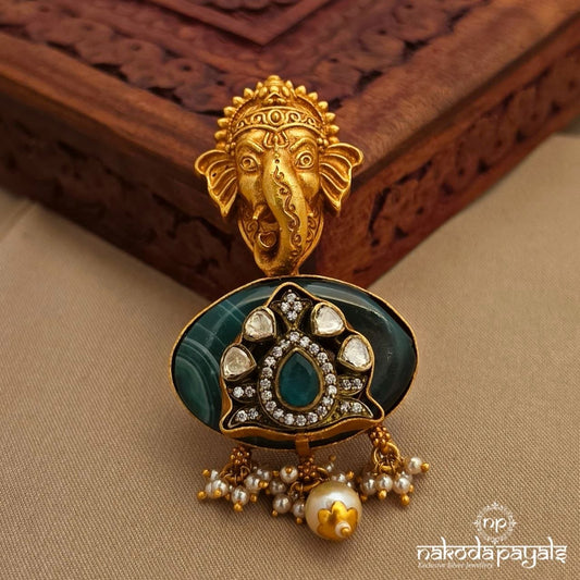 Elegant Ganesh Pearl Pendant (Gp2419)