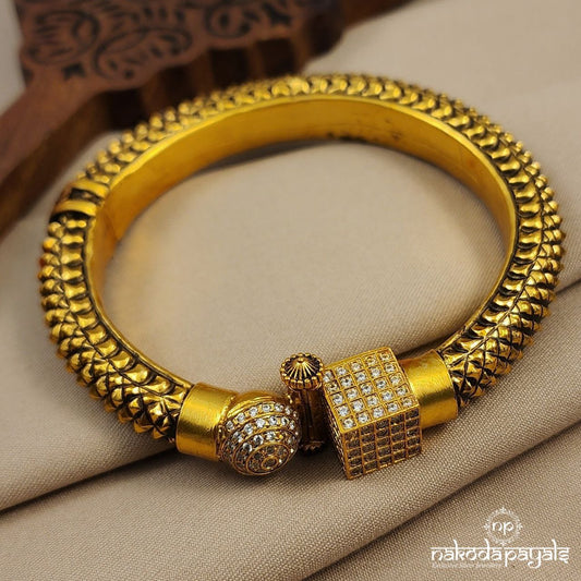 Enchanted Single Screw Kada (Gk2887)