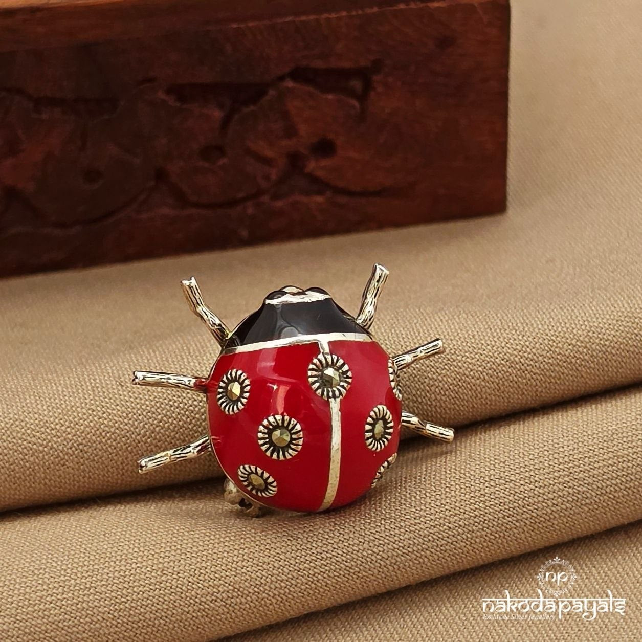 Beetle Brooch (St4071)