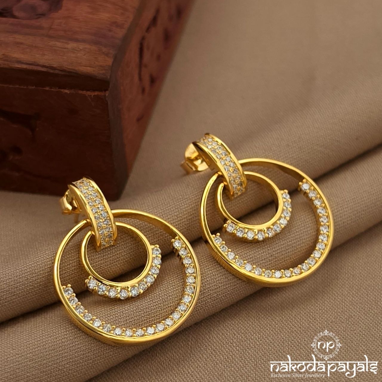 Circular Gold Earrings (St3977)