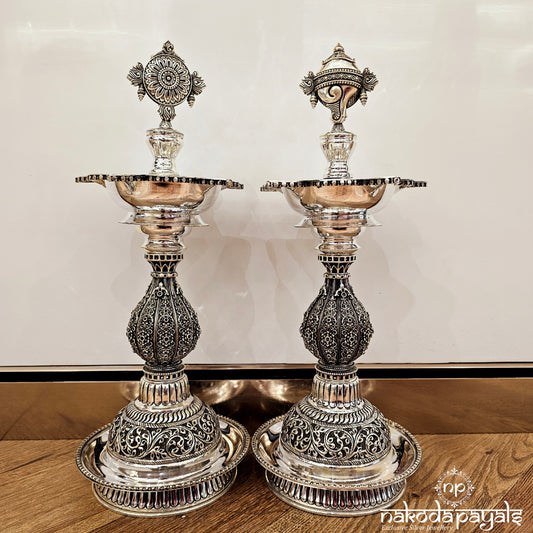 Shankhu Chakra Lamp Pair (Aa2005)