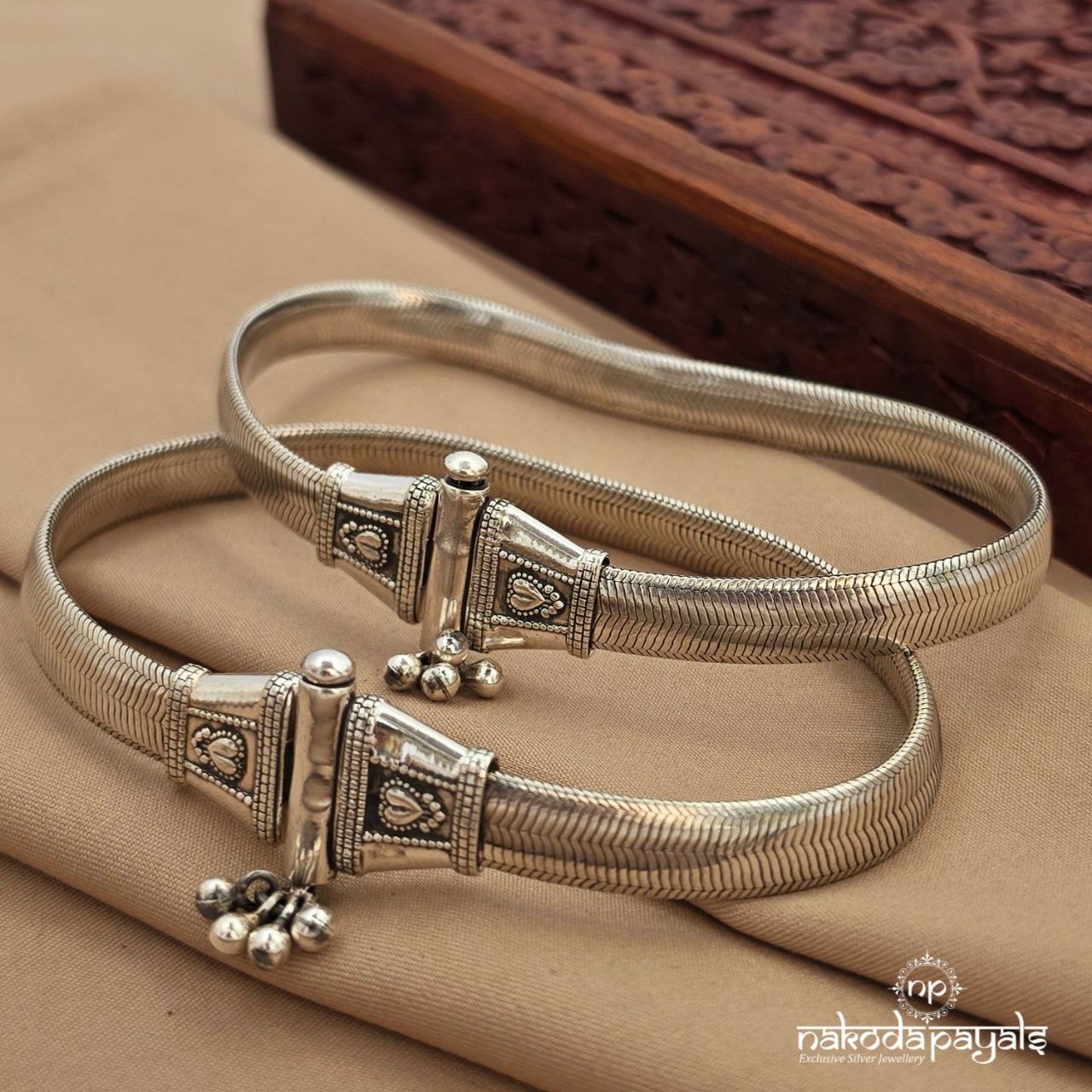 Glorious Hyderabadi Anklet (A7028)