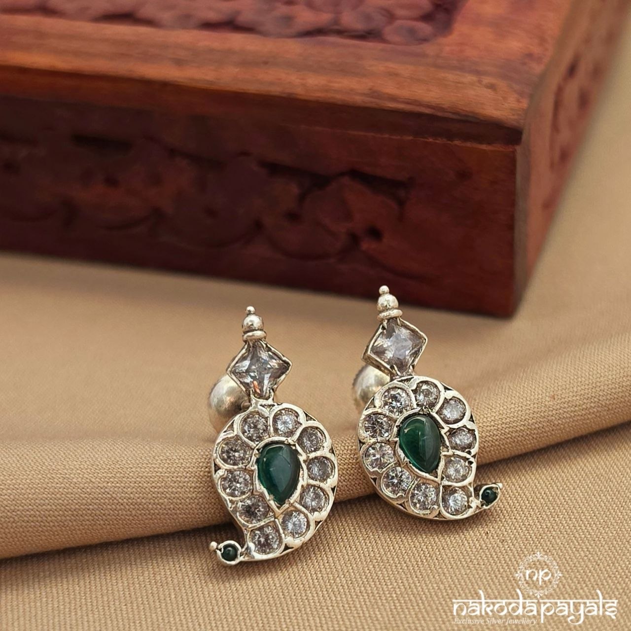 Squarish Mango Green Studs (S9724)