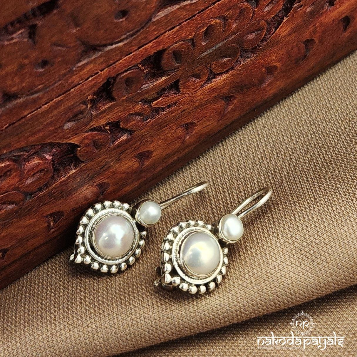 Pearled Drop Hanging (S9555)