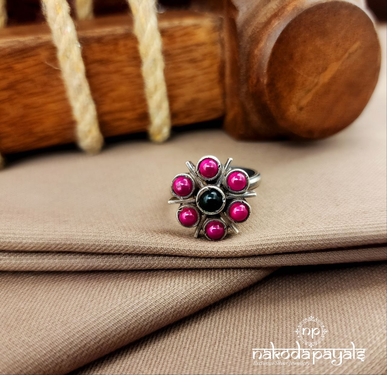 Floral Finger Ring (F2948)