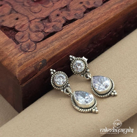 White Drop Studs (S4072)