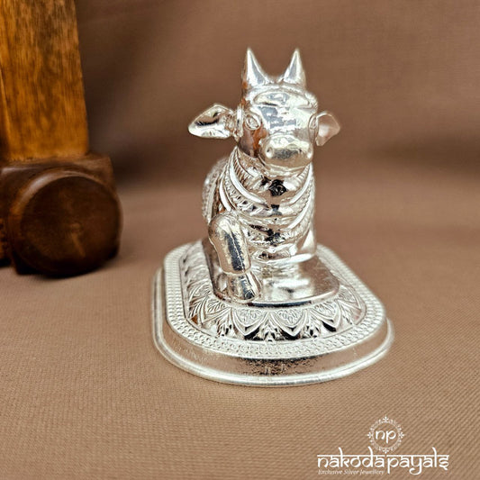 Shinney Hollow Nandi Idol (Aa2387-90)