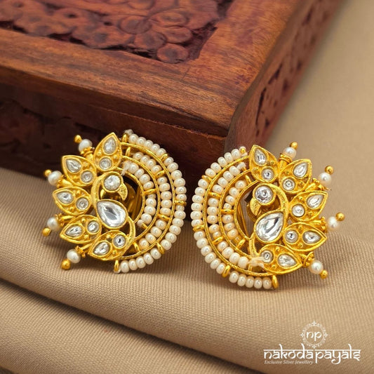 Pearly Peacock Studs (Ge10876)