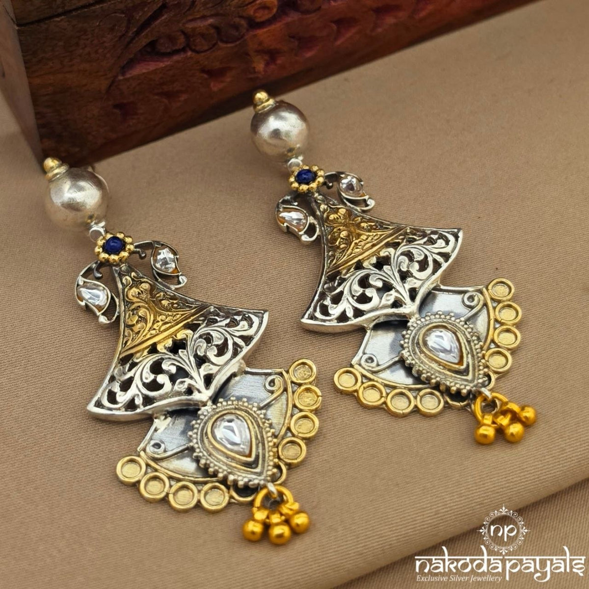 Unique Kundan Dual Tone Chandbali (C4308)