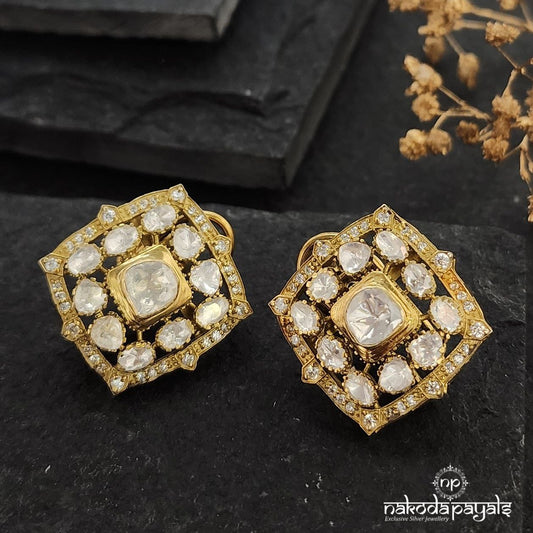 White Squarish Moissanite Studs (Ge8869)