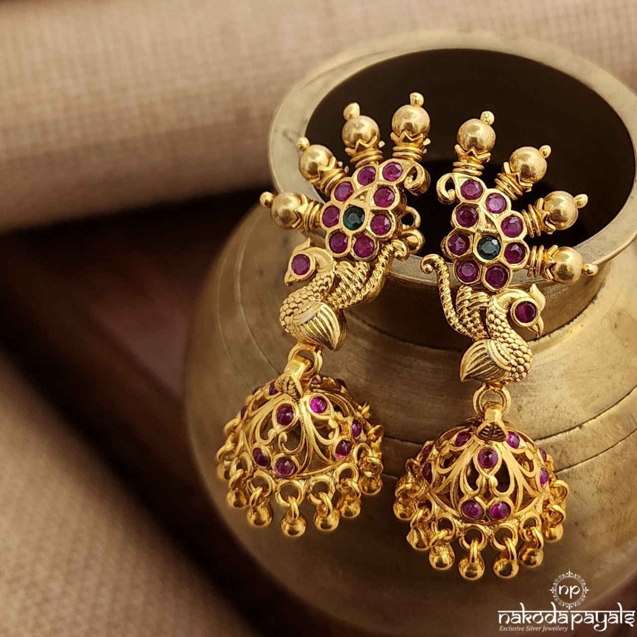 Amazingly Carved Peocock Jhumka (Ge9480)