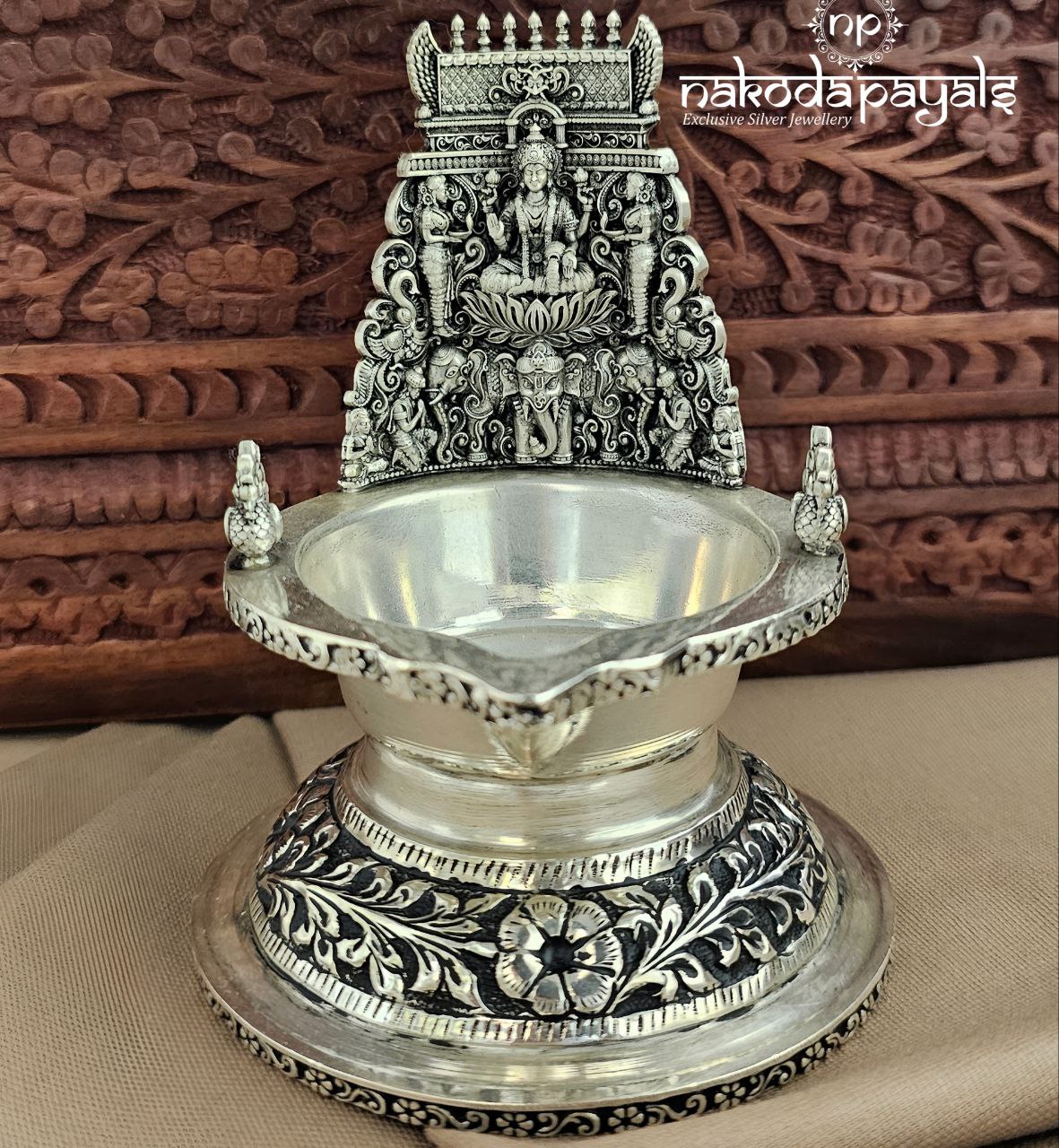 Kamakshi Deepam (Aa2566)