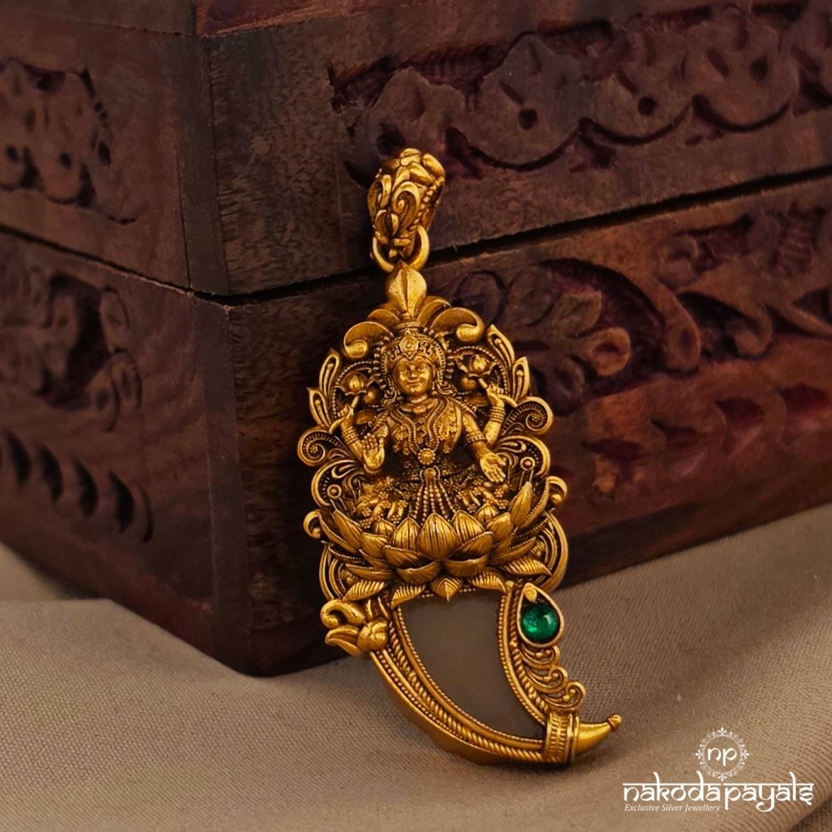 Lakshmi Puligoru Pendant (Gp2587)