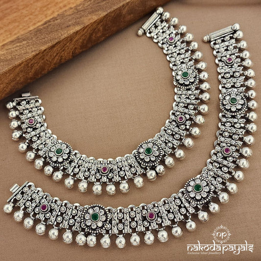 Green Dot Floral Oxidised Anklets (A6616)