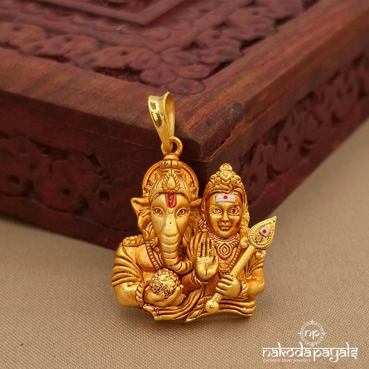 Divine Lord Pendant (Gp2313)