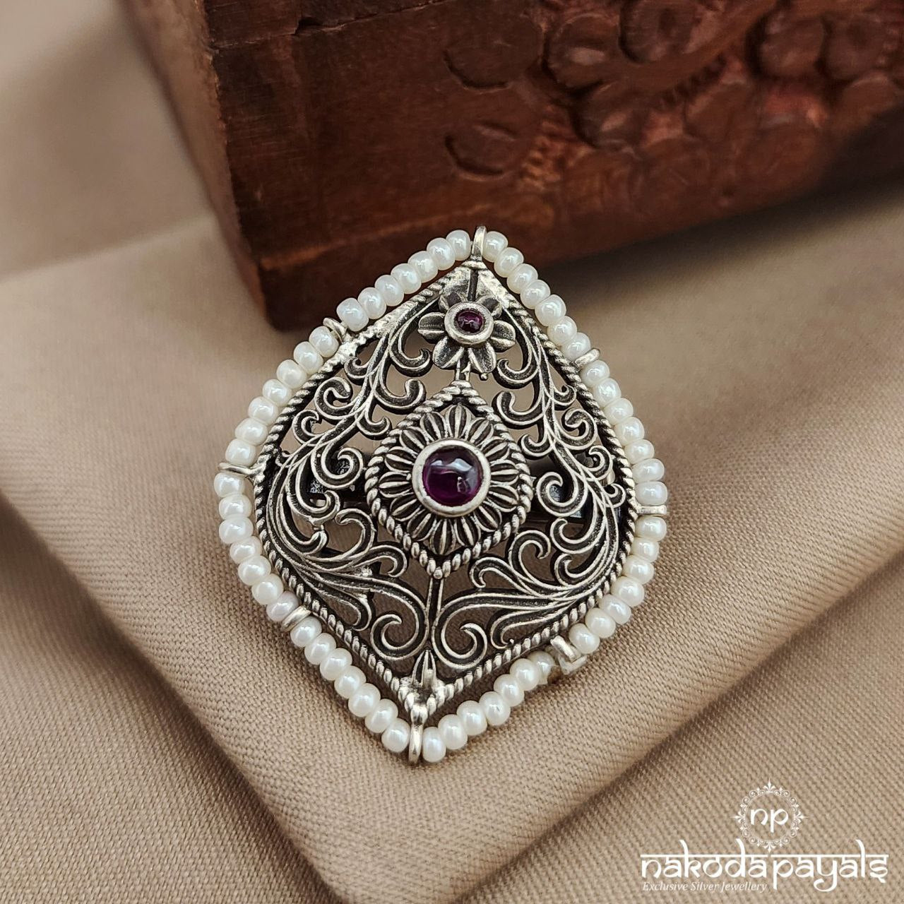 Unique Pink Finger Ring (F2749)