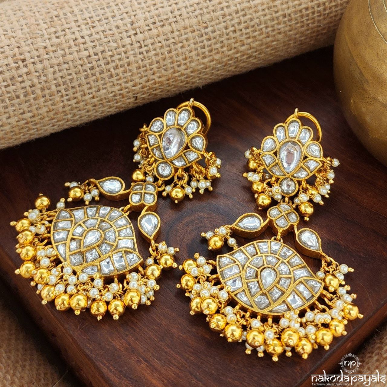 White Kundan Floral Chandbali (Ge8987)