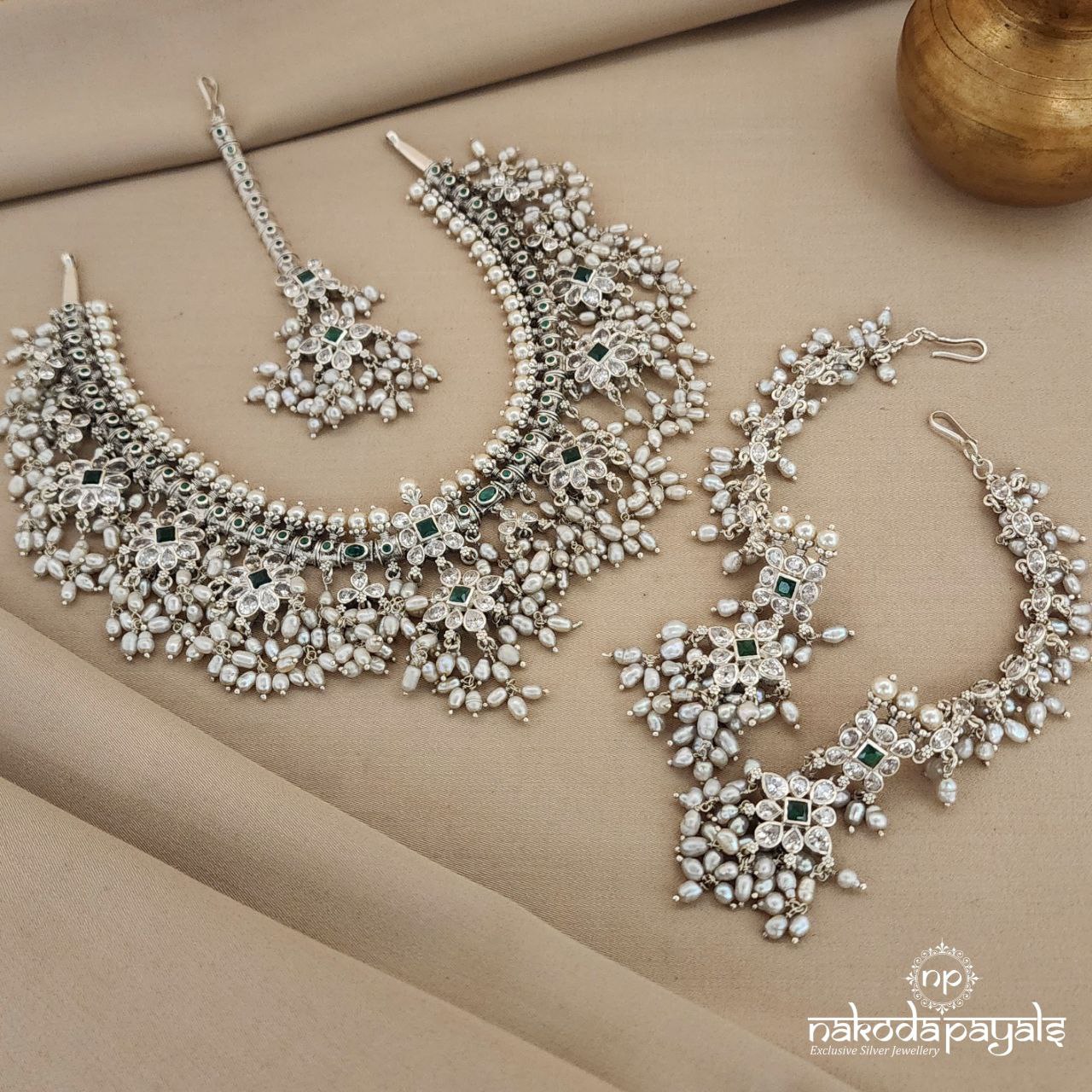 Cubical Guttapusalu Neckpiece With Earrings,Maang Tikka & Matti (N10493)
