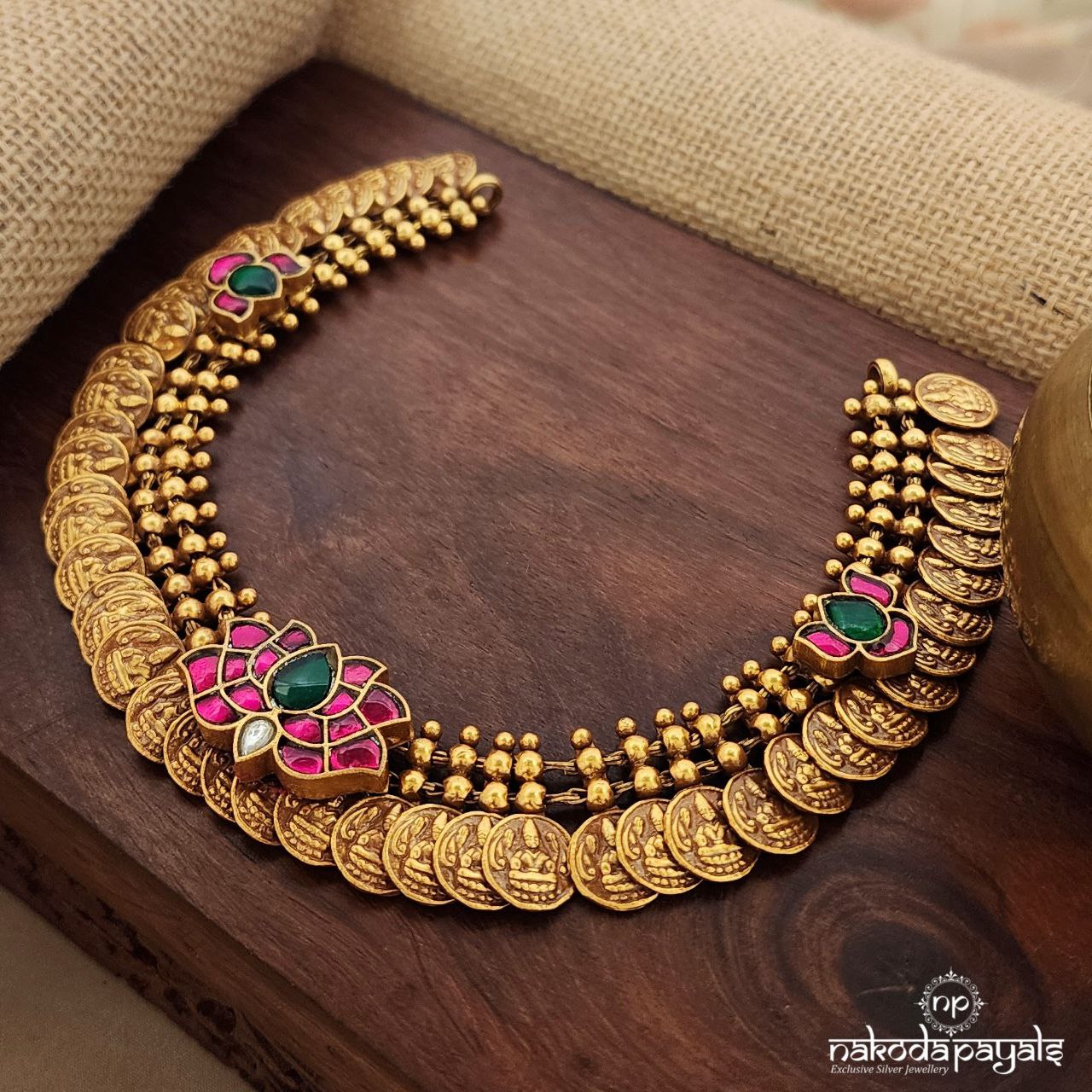 Lakshmi Kasu Kundan Neckpiece (Gn8983)