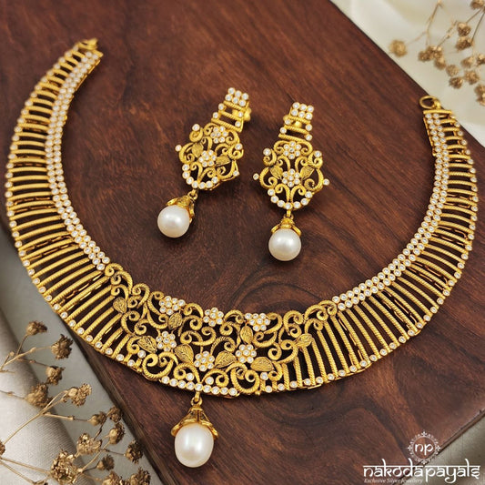 Graceful Pearled  Neckpiece With Earrings (Gn8654)