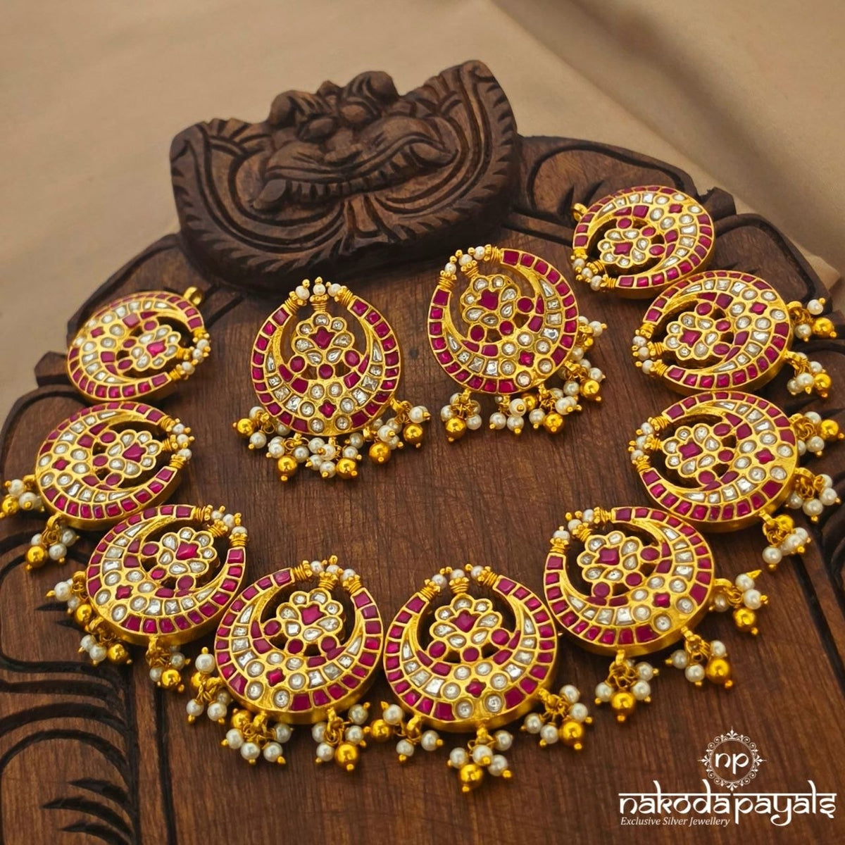 Pink Moon Kundan Neckpiece With Earrings (Gn10962)