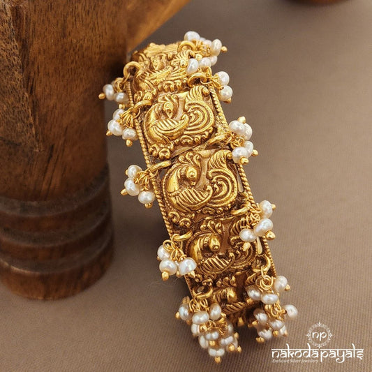 Pearled Drop Peacock Screw Kada (Gk3213)