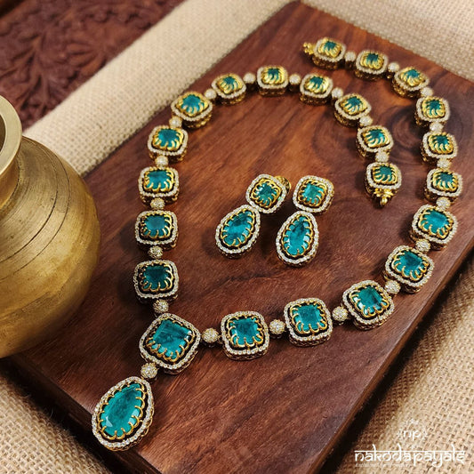 Stunning Green Neckpiece With Earrings (Gn8589)