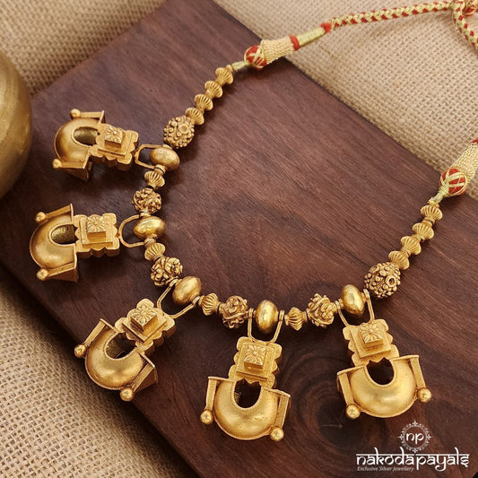 Graceful Traditional Neckpiece (Gn8896)