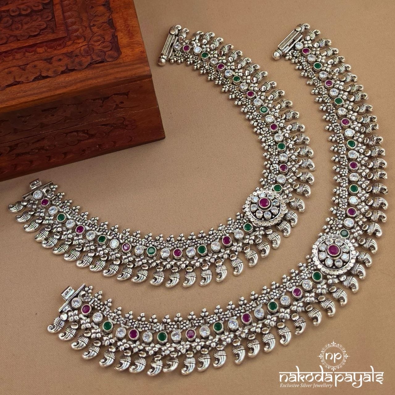 Kemp Mango Drop Anklet (A7061)
