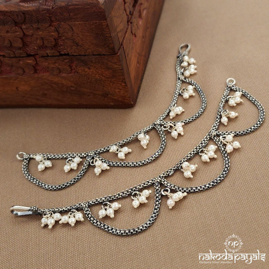 Pearled Drop  Maati (M0450)