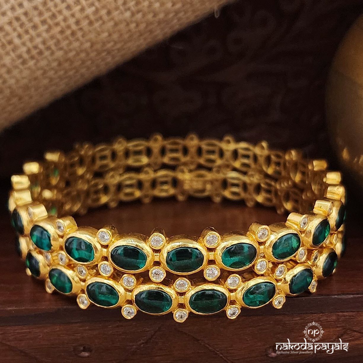 Green White Dot  Bangles Pair (Gk3097-99)