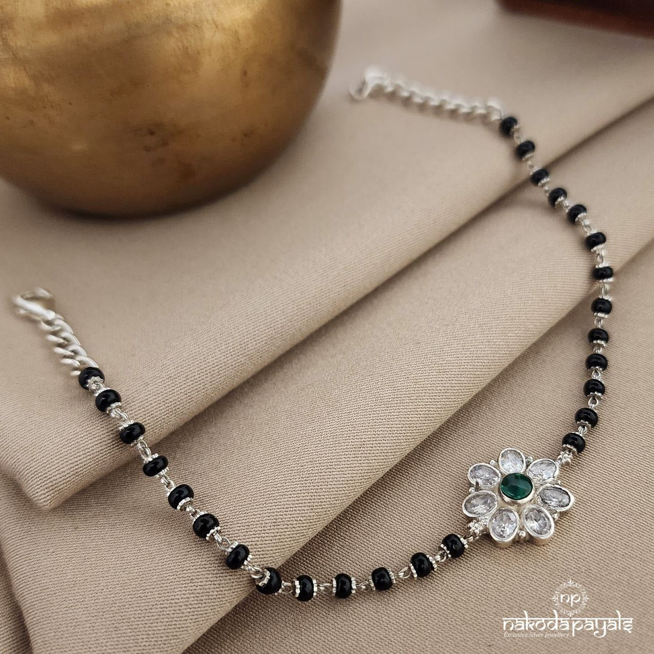 Green Flower Bracelet (Br1671)