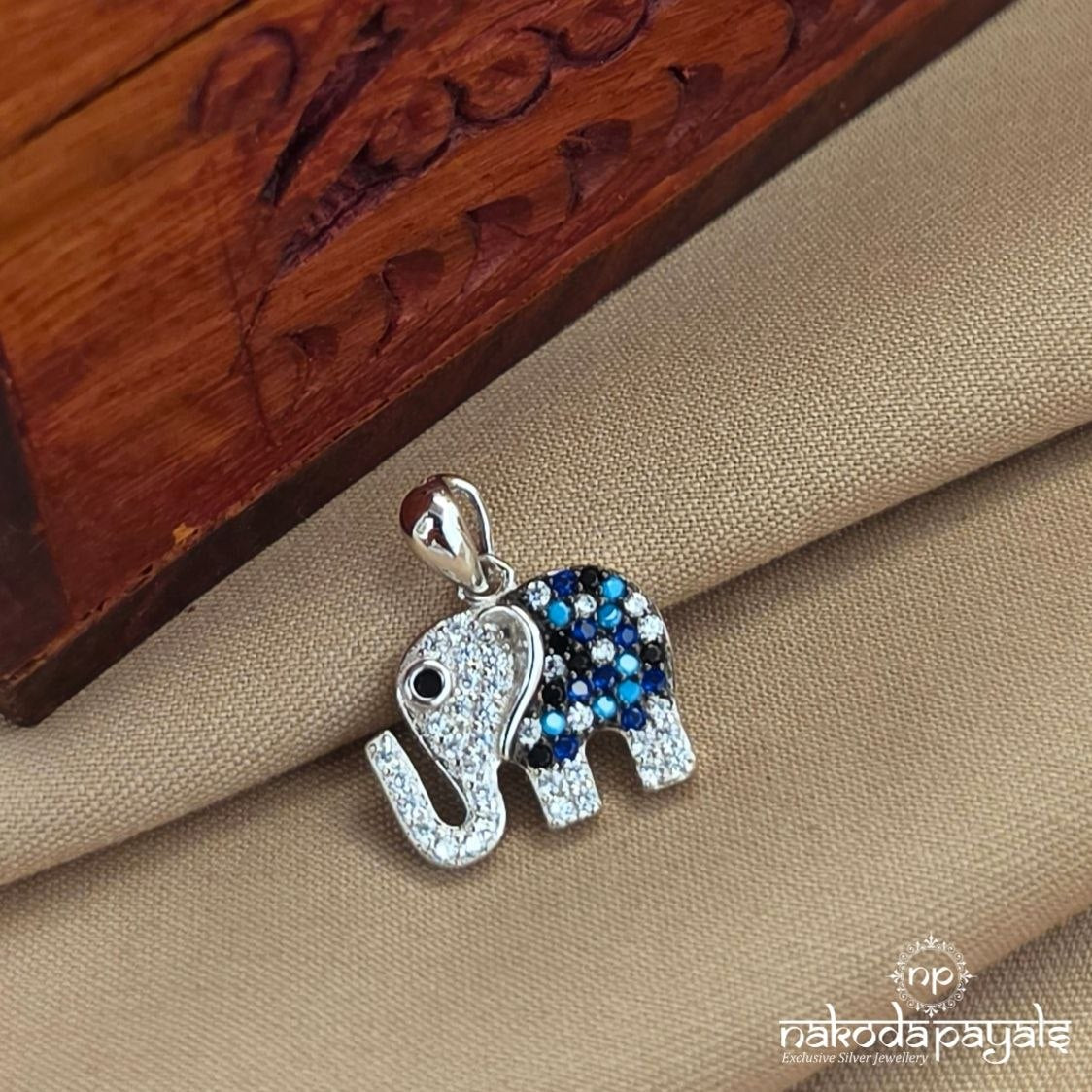 Exclusive Elephant Pendant (St2131)