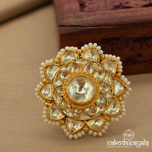 White Kundan Finger Ring (F2960)