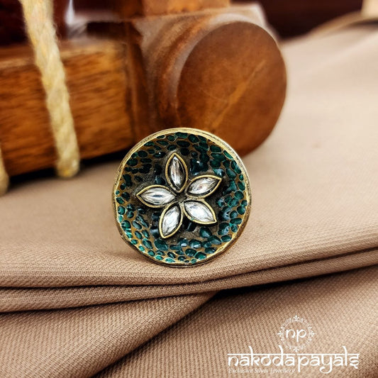 White Floral Finger Ring (F2920)