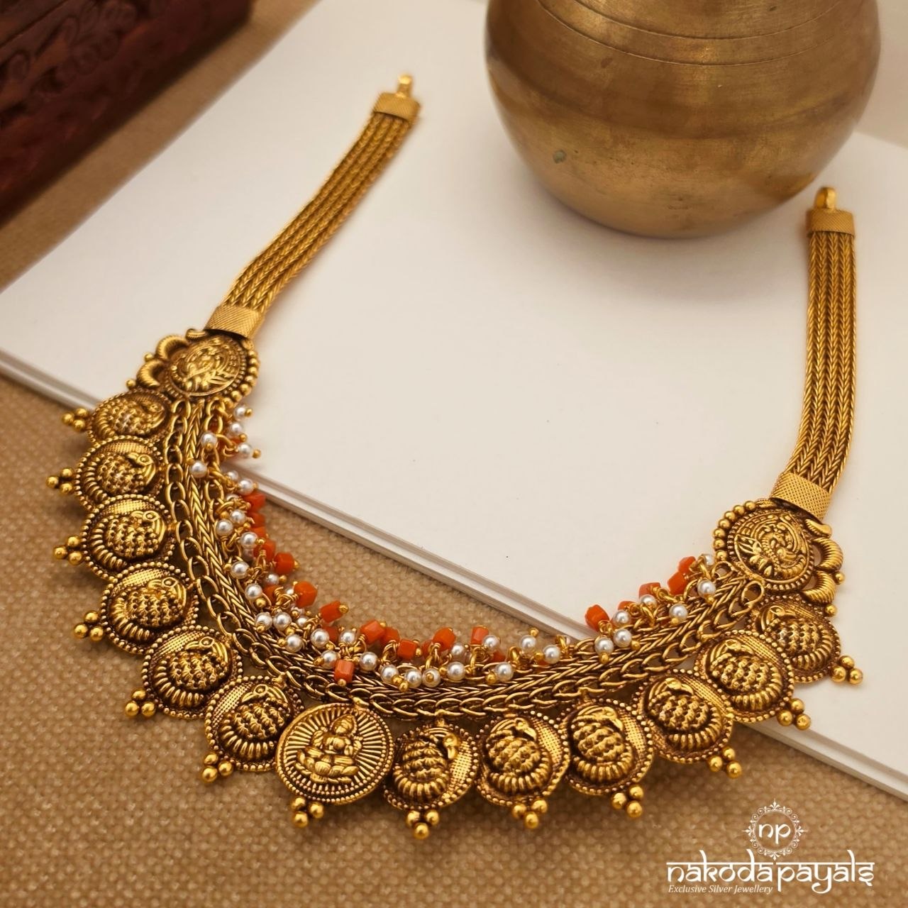 Coral Pearl Lakshmi Kasu Neckpiece (Gn10689)