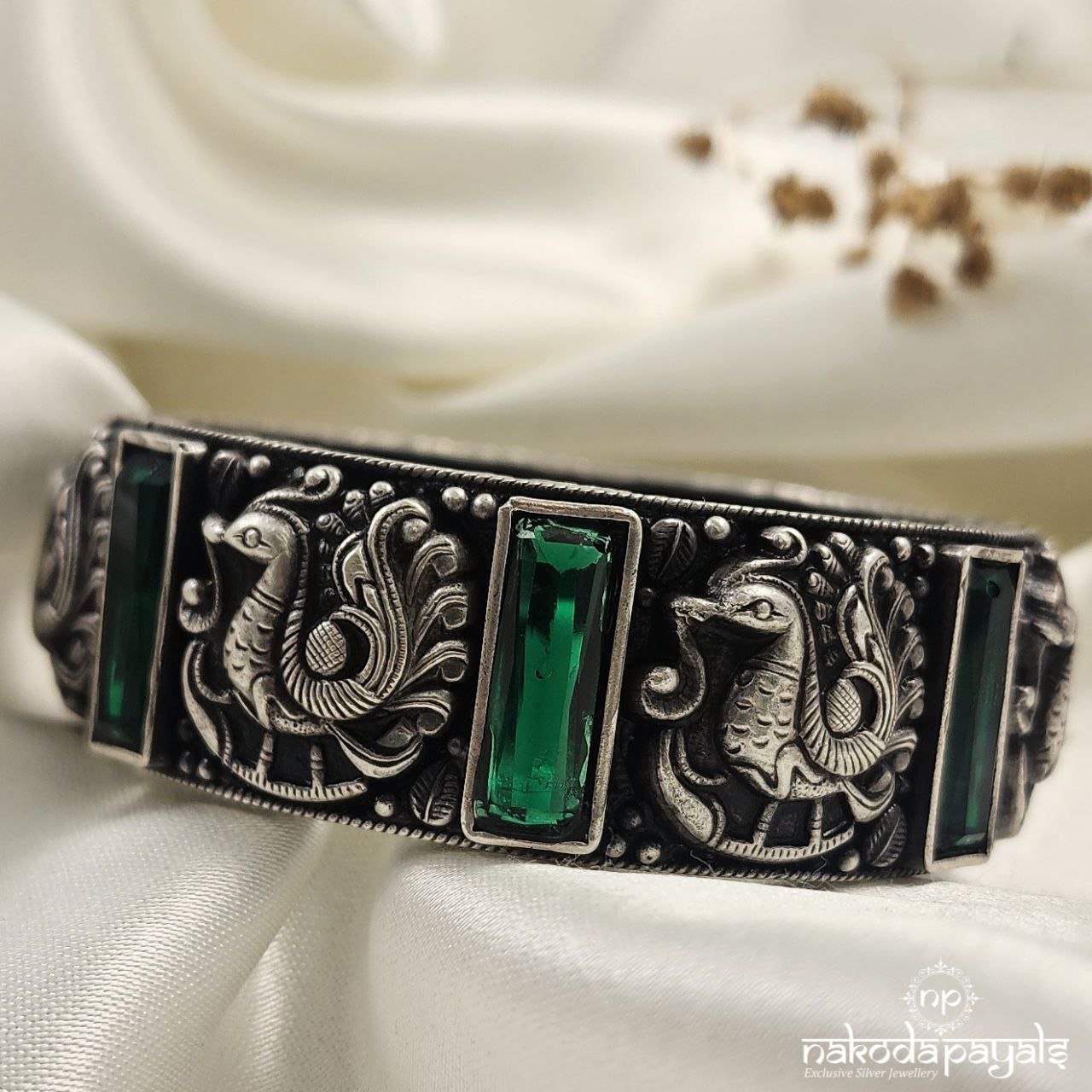 Emerald Green Peacock Kada (K5071)