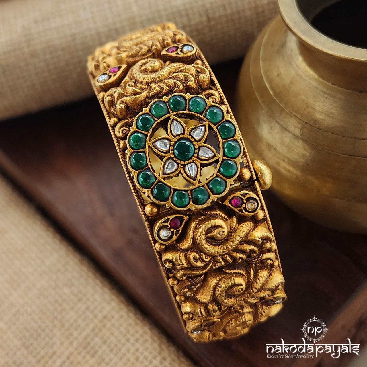 Grand Kundan Screw Kada (Gk2976)