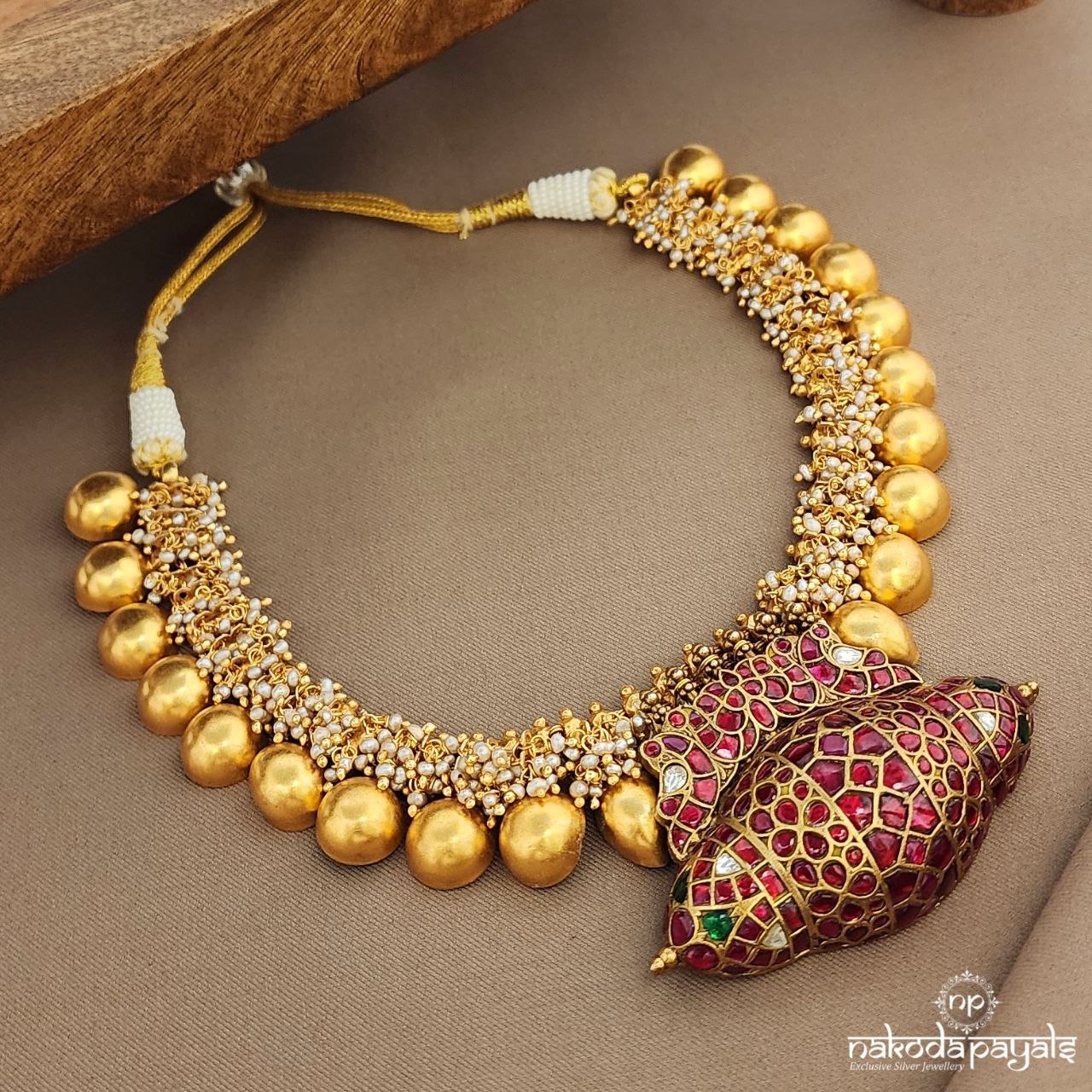Traditional Kemp Pearled Neckpiece (Gn9405)