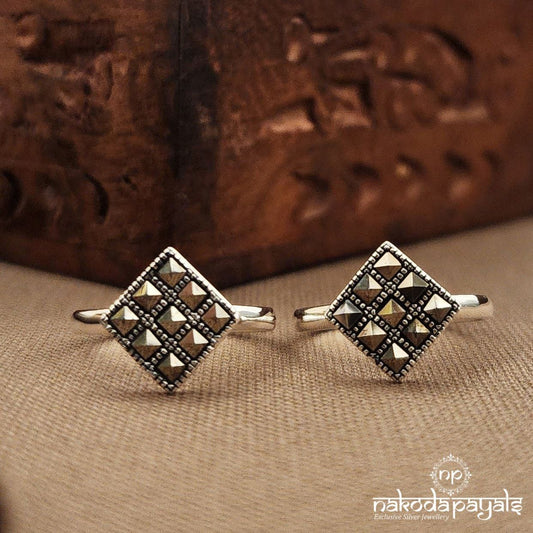 Marcasite Squarish Toerings (T4754)