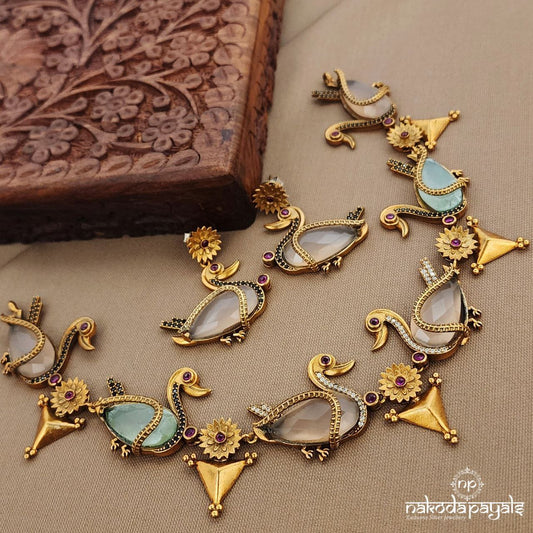 Swam Neckpiece With Earrings (Gn9598)